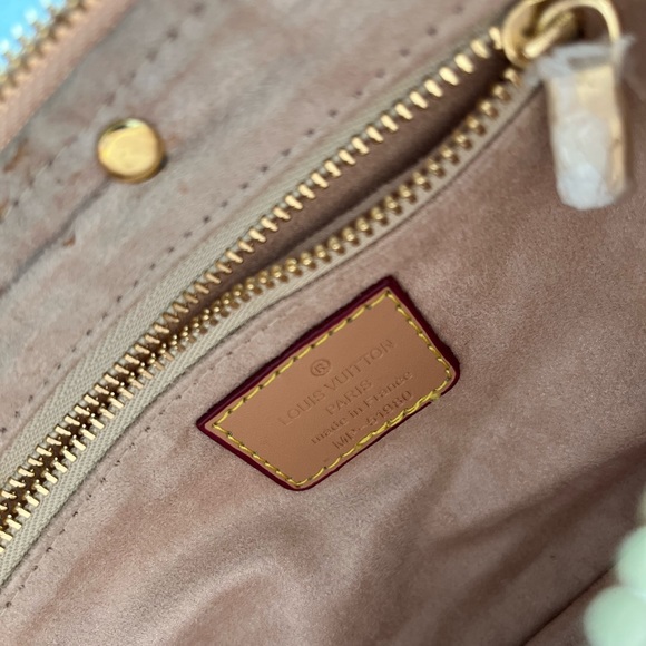 LV purse it is very cute and fun! - Picture 7 of 7